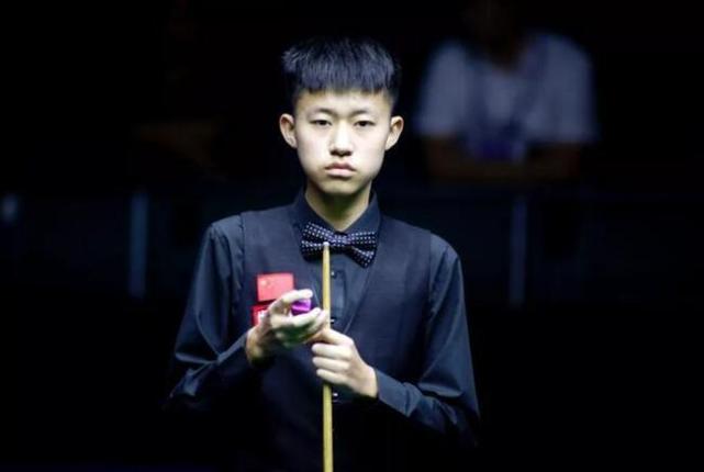 图片报：虽然脚踝疼痛感依然强烈，但基米希想带伤出战阿森纳